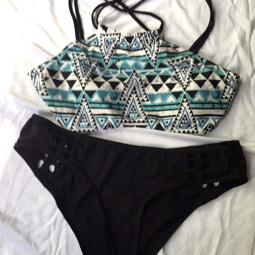 👙 SALE SO Bikini Top & Bottoms